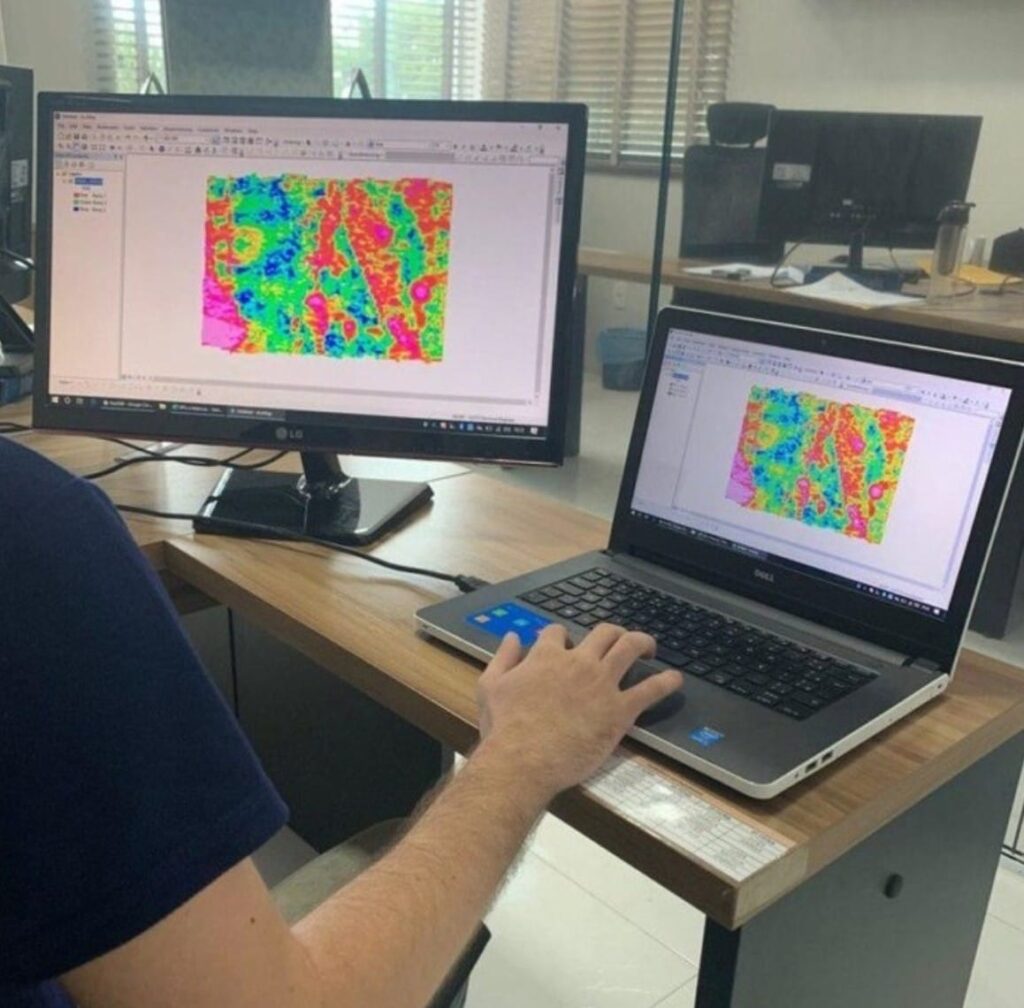 computador mostrando a retrospectiva Apoan